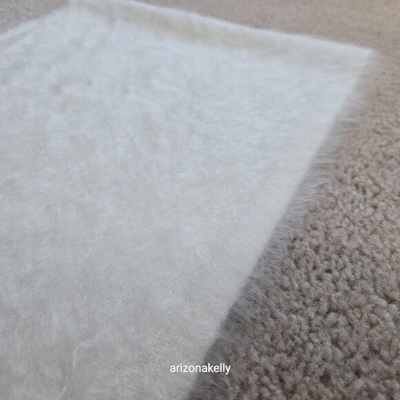 NWOT J. Crew Brushed Cashmere Scarf in Cream/Ivory Luxe Fuzzy - Picture 9 of 16